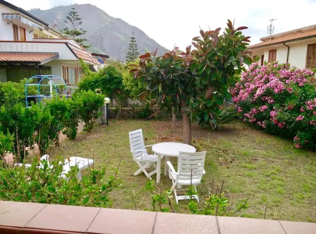 Casa Con Giardino E Terrazzo Vicino Al Mare Villa Piraino