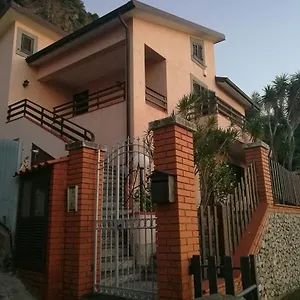 A Casa Di Melo Piraino